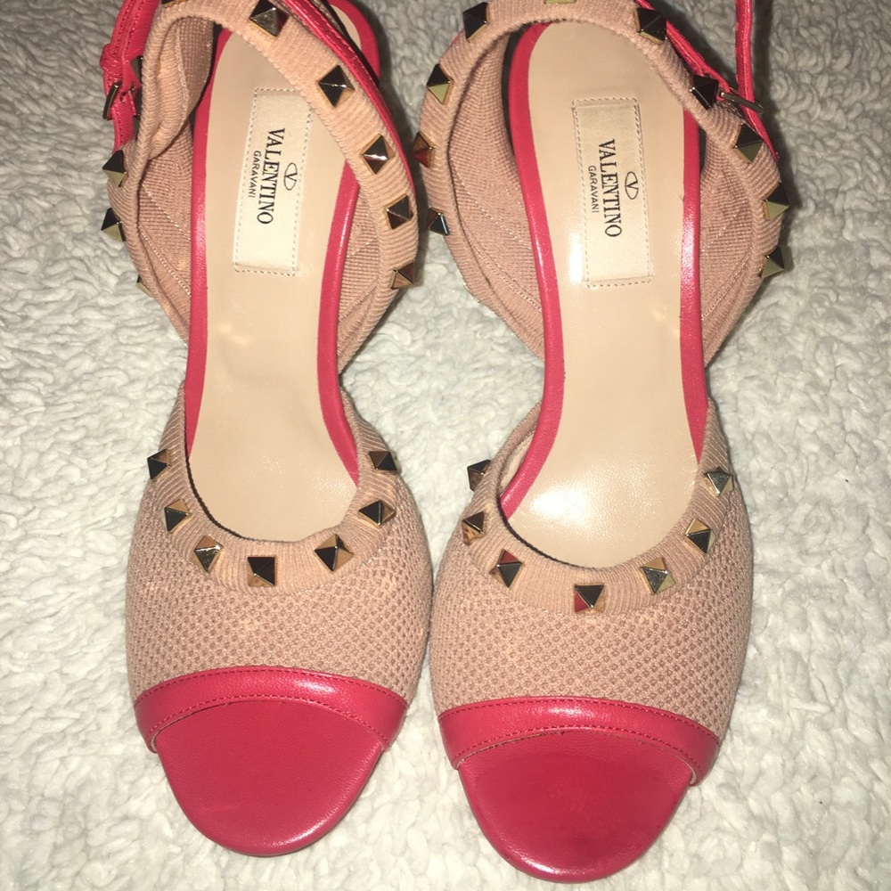 Valentino - Picture 2 of 13
